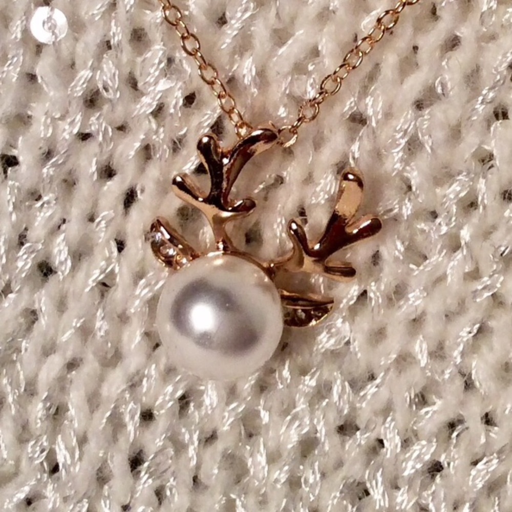 NIP REINDEER PEARL & RHINESTONE